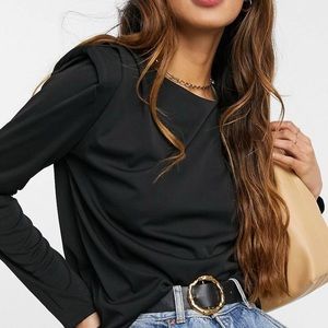 Mango shoulder pad tee